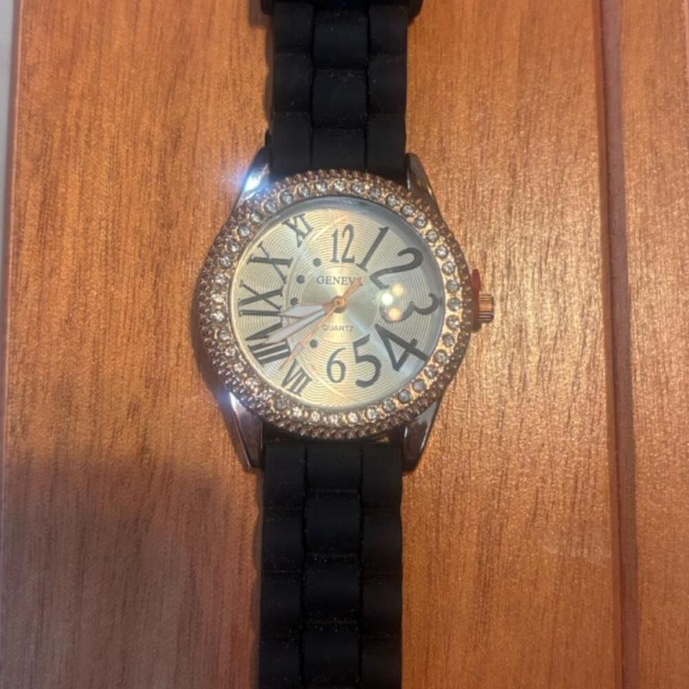 Geneva Women's Black and Silver Watch